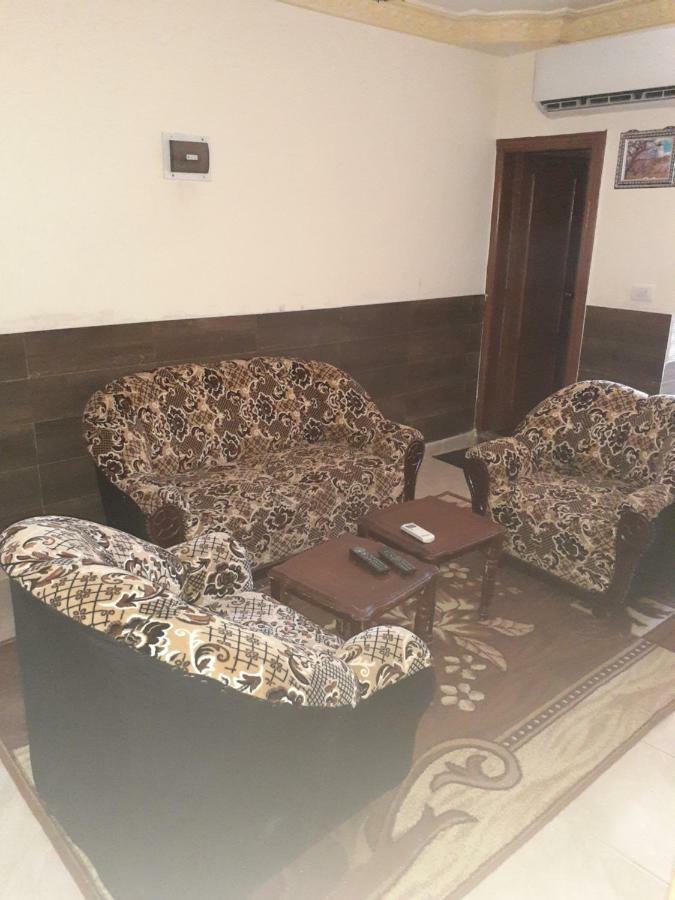 Petra Visitors Hotel Wadi Musa Exterior foto